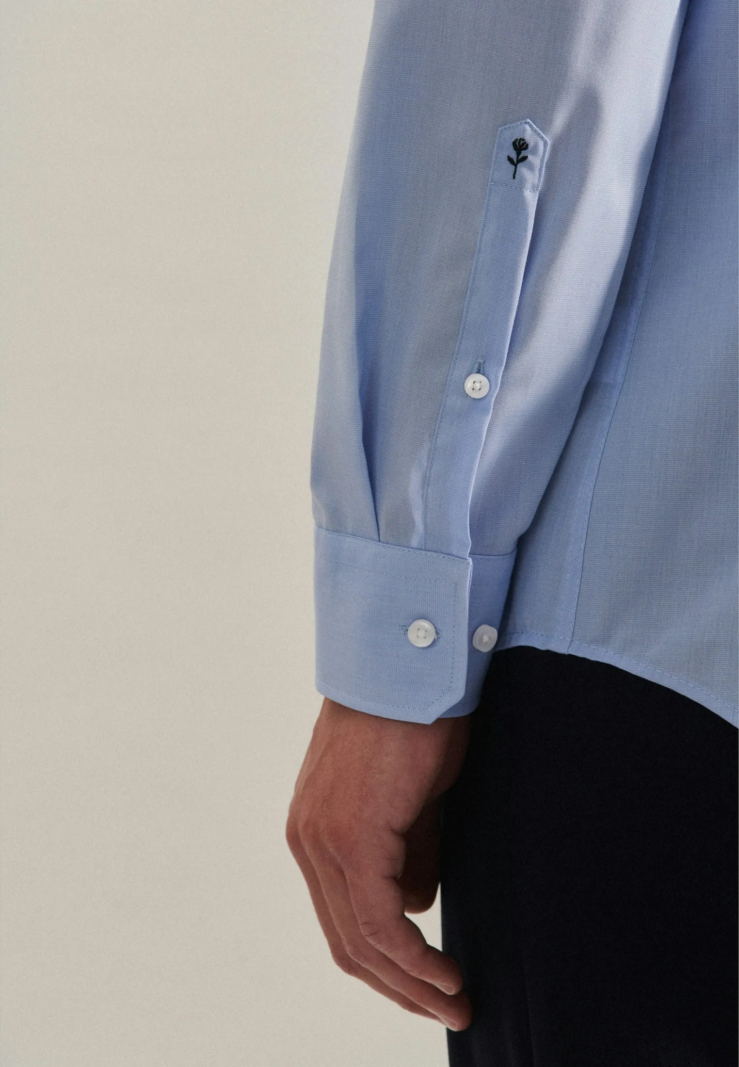 NONIRON FIL A FIL BUSINESS OVERHEMD IN SHAPED WITH KENTKRAAG