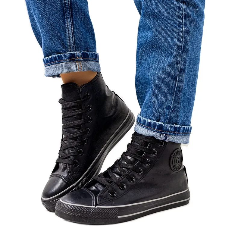Zwarte, geïsoleerde enkelhoge sneakers van Lade
